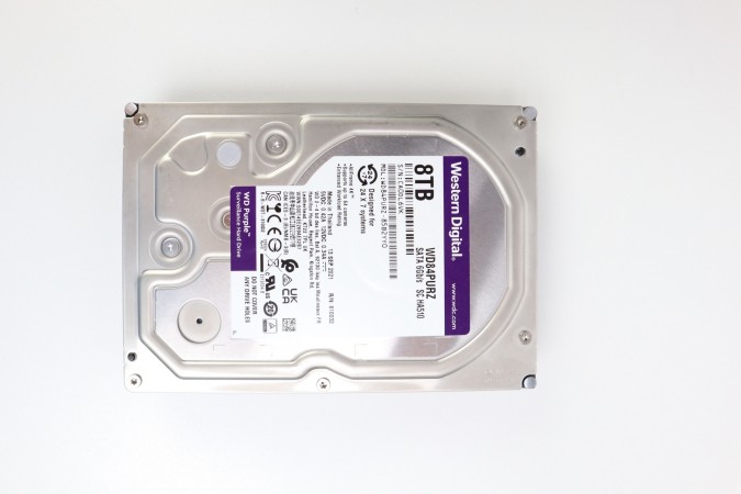 Western Digital Purple 8TB 3,5” SATA HDD meghajtó garanciával hibátlan működéssel - használt