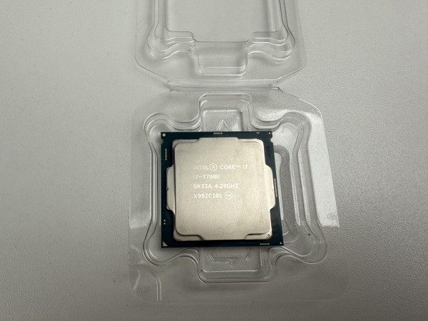 Intel Core i7 7700K 4mag 8szál processzor garanciával hibátlan működéssel - használt