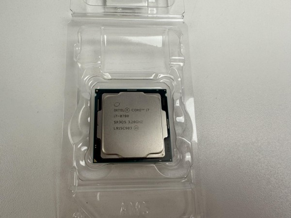 Intel Core i7 8700 6mag 12szál processzor garanciával hibátlan működéssel - használt