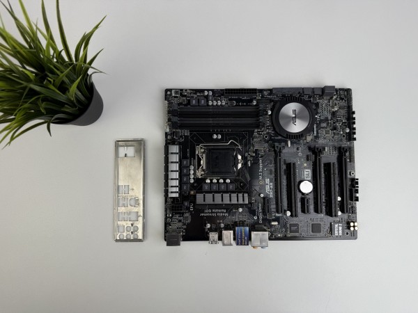 ASUS Z97-AR Z97 chipset alaplap garanciával hibátlan működéssel - használt