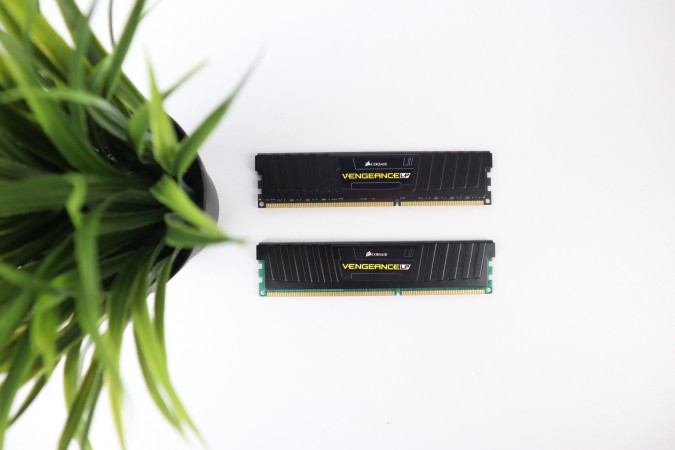 8GB (2x4) Corsair Vengeance LP 1600MHz DDR3 memória garanciával hibátlan működéssel - használt