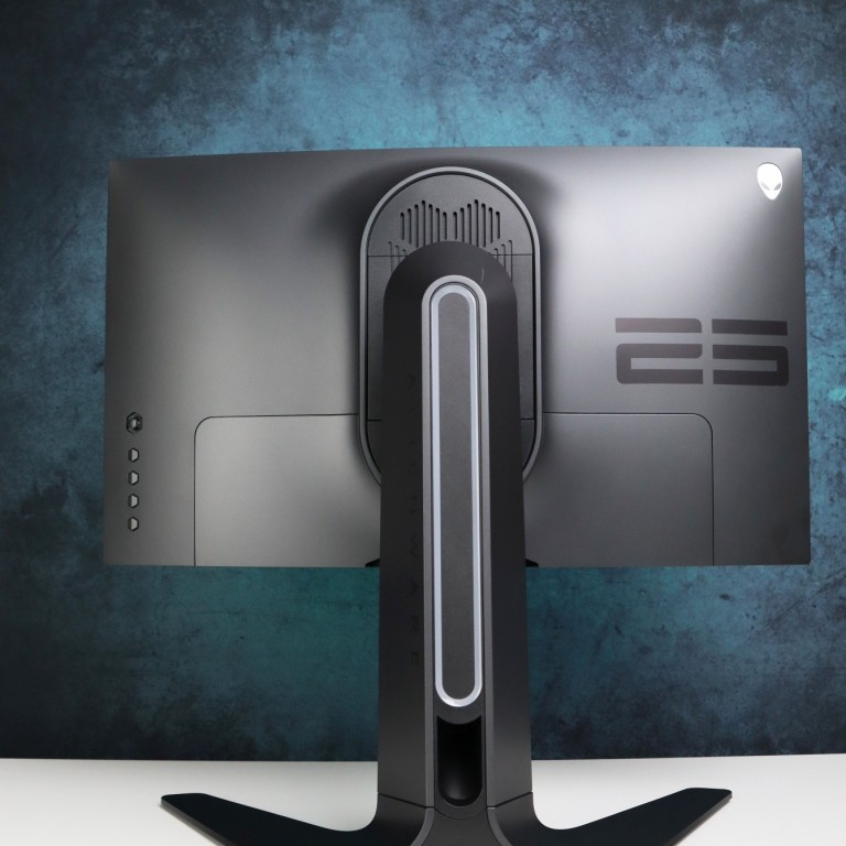 Dell Alienware AW2521HF 24” FHD 240Hz 1ms monitor garanciával hibátlan működéssel - használt