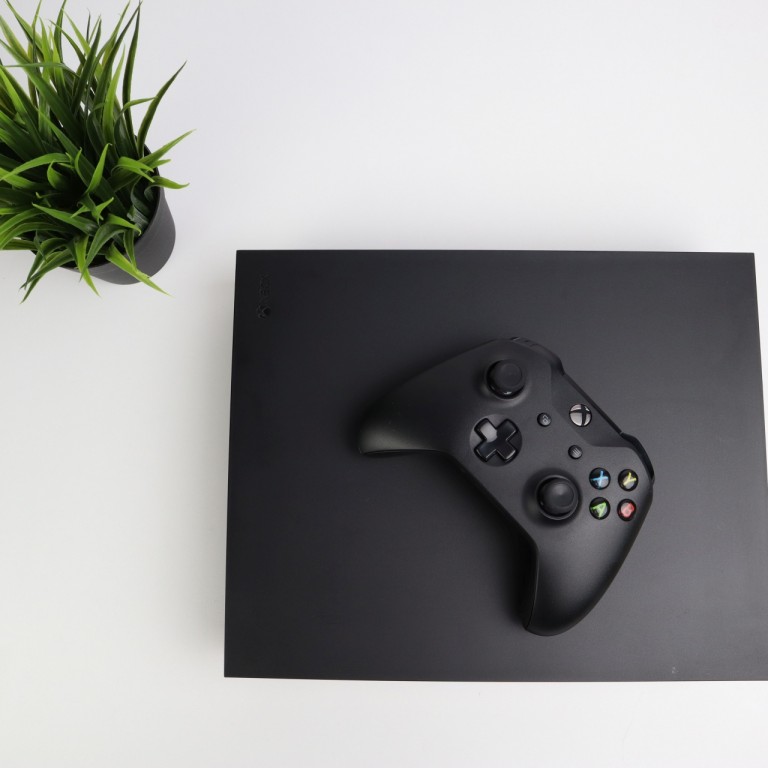 Microsoft XBOX One X 1TB játékkonzol garanciával hibátlan működéssel - felújított