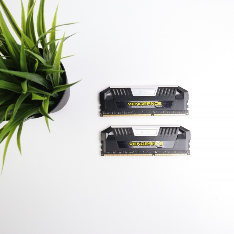 16GB Corsair Vengeance Pro 1600Mhz DDR3 memória garanciával hibátlan működéssel - használt