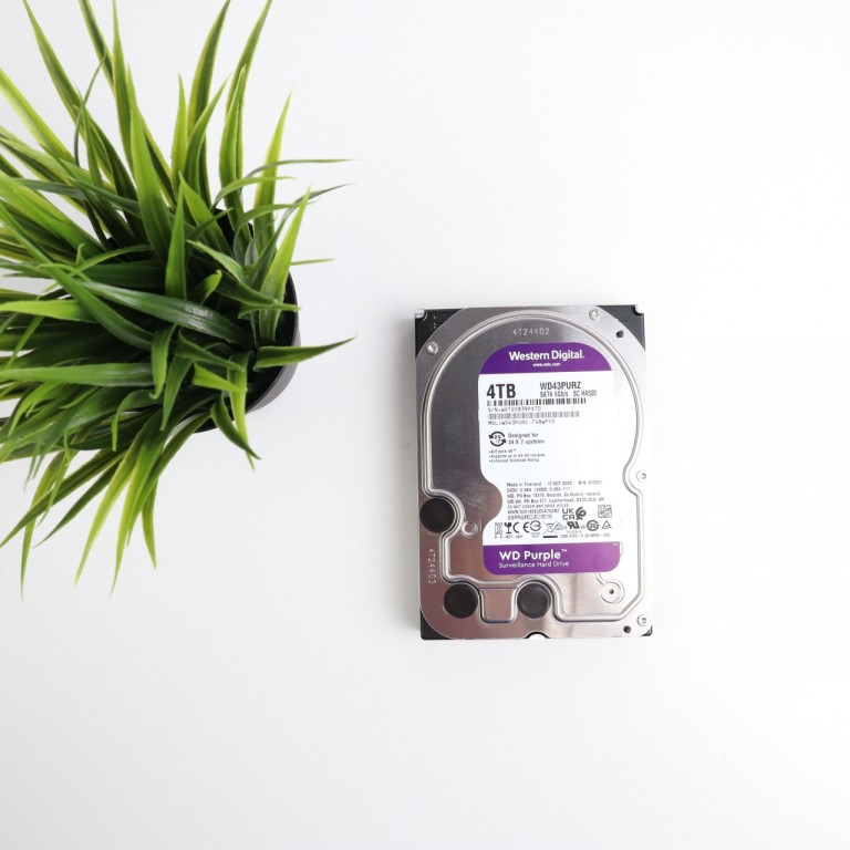 Western Digital WD Purple 4TB 3.5” SATA HDD meghajtó garanciával hibátlan működéssel - használt