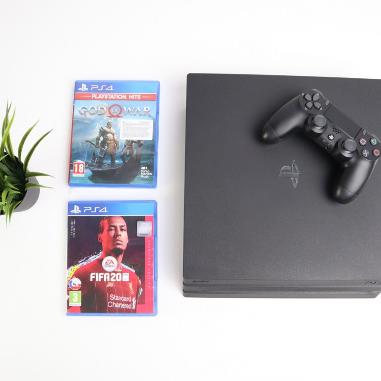 Sony PlayStation 4 Pro 1TB SSD fekete játékkonzol extra játékokkal garanciával hibátlan működéssel - használt