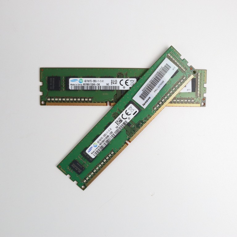 8GB Samsung 12800U 1600Mhz DDR3 memória garanciával hibátlan működéssel - használt