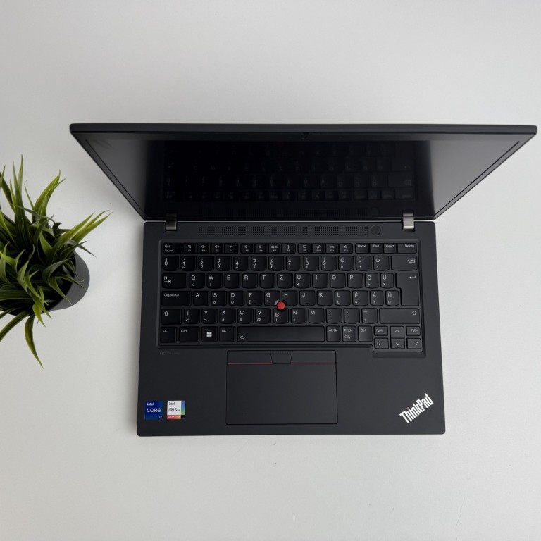 Lenovo ThinkPad T14 gen4 üzleti notebook - i7 1360P 24GB RAM 512GB SSD Intel Iris Xe IGP - használt