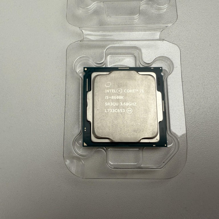 Intel Core i5 8600K 6mag 6szál processzor garanciával hibátlan működéssel - használt