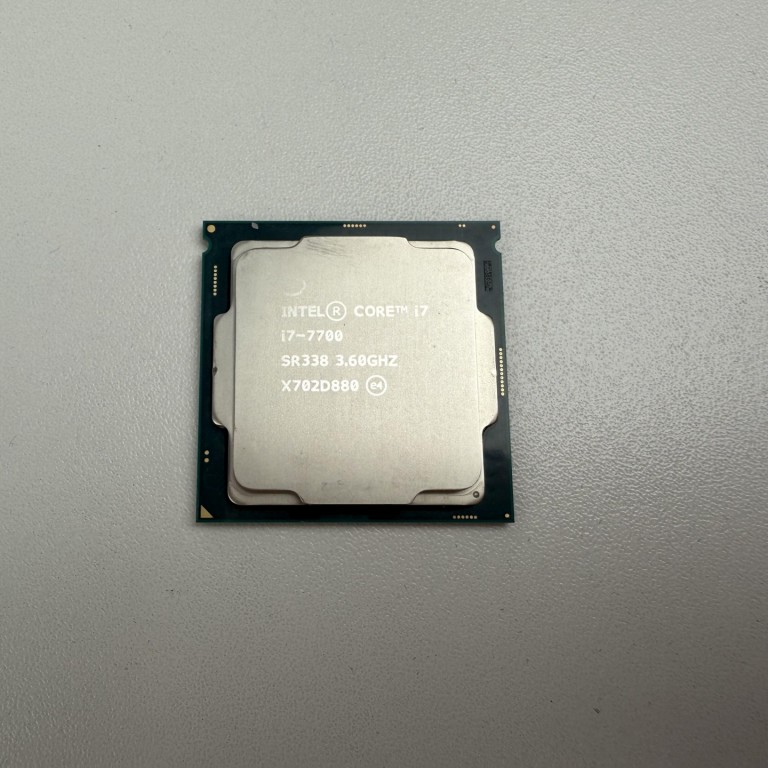 Intel Core i7 7700 4mag 8szál processzor garanciával hibátlan működéssel - használt