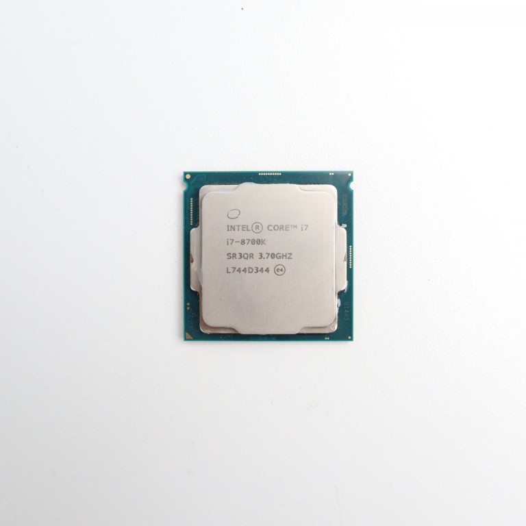 Intel Core i7 8700K 6mag 12 szál processzor garanciával hibátlan működéssel - használt