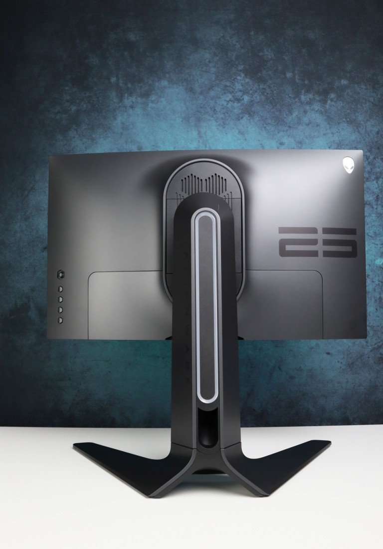 Dell Alienware AW2521HF 24” FHD 240Hz 1ms monitor garanciával hibátlan működéssel - használt