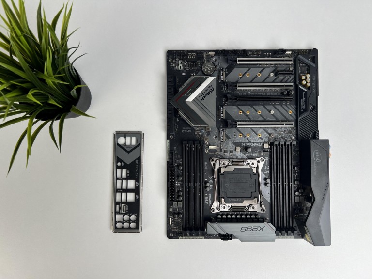 ASRock Fatal1ty X299 Gaming K6 alaplap garanciával hibátlan működéssel - használt