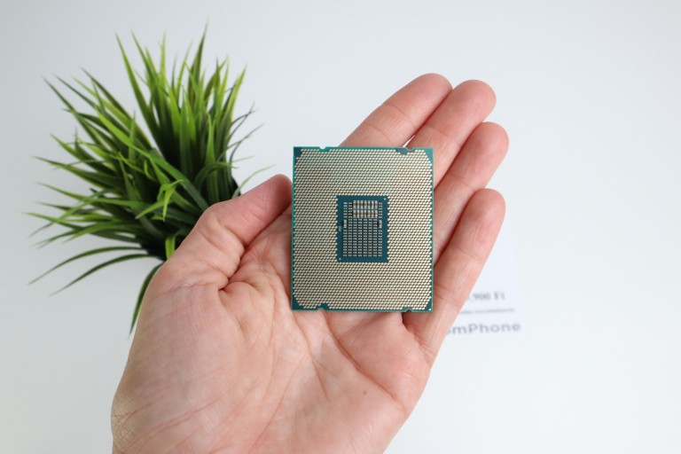 Intel Core i7 7800X 6mag 12szál processzor garanciával hibátlan működéssel - használt