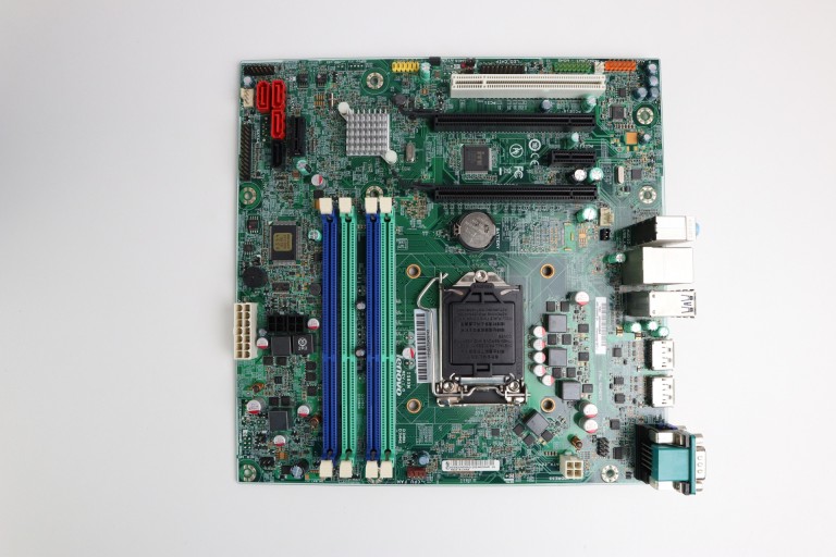 Lenovo IS8XM LGA 1150 DDR3 alaplap garanciával hibátlan működéssel - használt