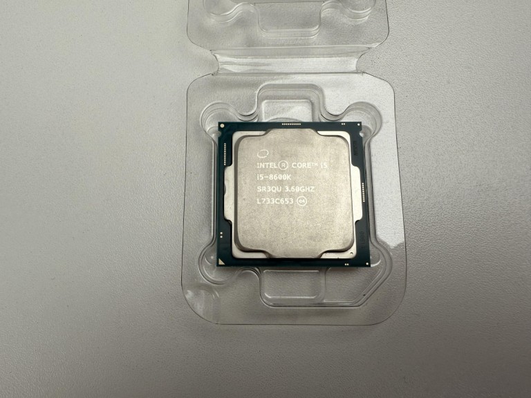 Intel Core i5 8600K 6mag 6szál processzor garanciával hibátlan működéssel - használt