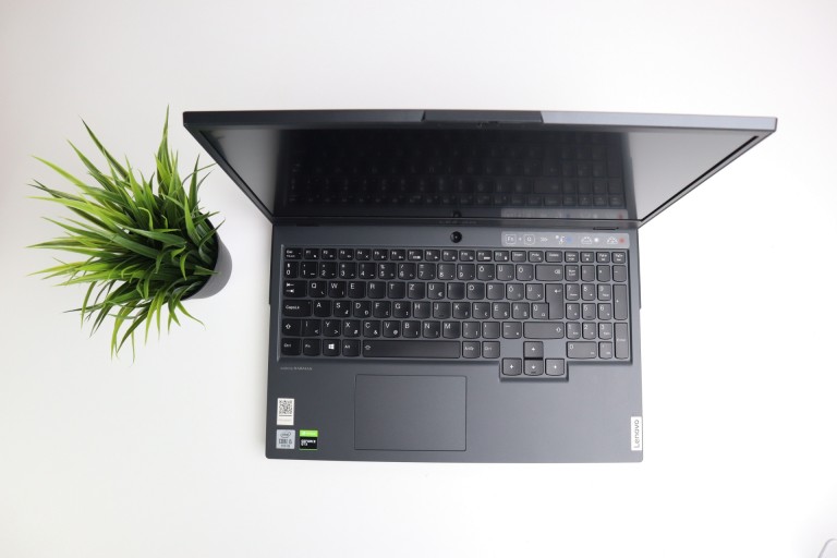 Lenovo Legion 5 15IMH05H 15” Gamer notebook - i5 10300H 16GB RAM 256GB 480GB SSD GTX 1660Ti 6GB GDDR6 Win11 - használt