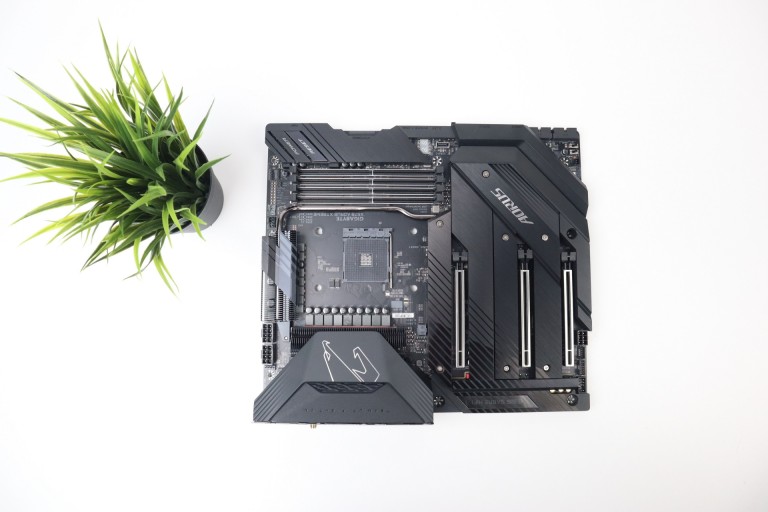 GIGABYTE X570 AORUS XTREME alaplap garanciával hibátlan működéssel - használt