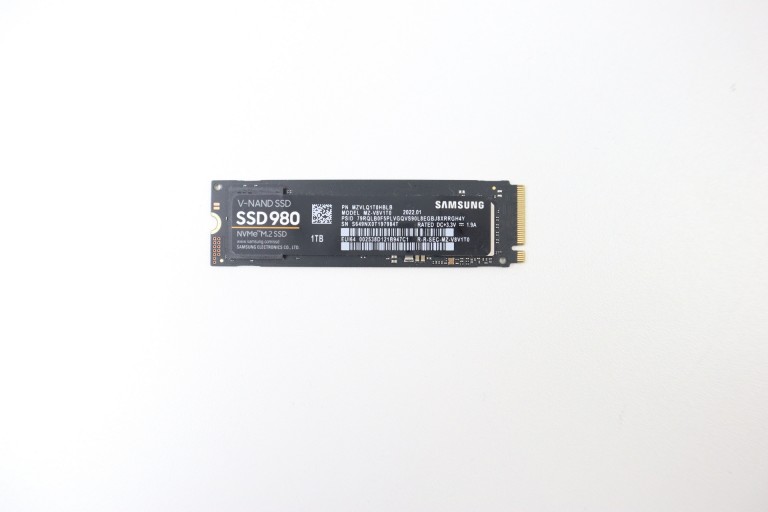 1TB Samsung 980 NVMe SSD meghajtó garanciával hibátlan működéssel - használt